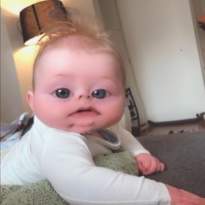 Meet your Posher, Stephanie